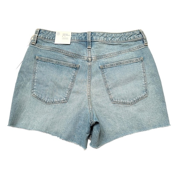 NWT - Universal Thread High-Rise Midi Stretch Button Denim Jean Shorts, Size 8 - Picture 7 of 13